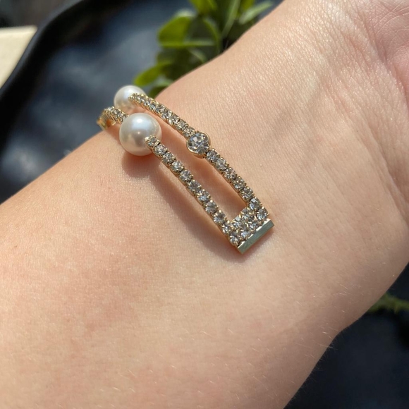 Pearlcore Gold Luxury Bracelet - Picture 3 of 11